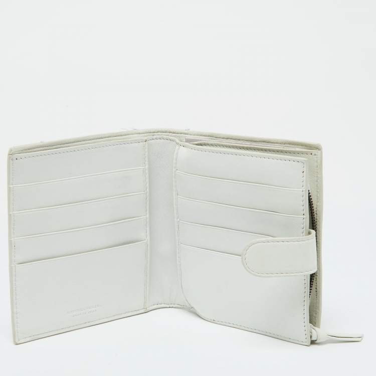 Pre Owned Bottega Veneta Off White Intrecciato Leather Compact Wallet