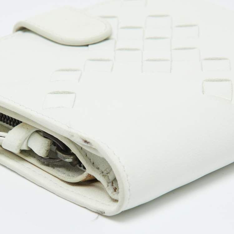 Pre Owned Bottega Veneta Off White Intrecciato Leather Compact Wallet