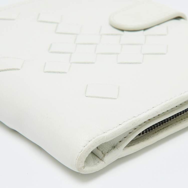Pre Owned Bottega Veneta Off White Intrecciato Leather Compact Wallet