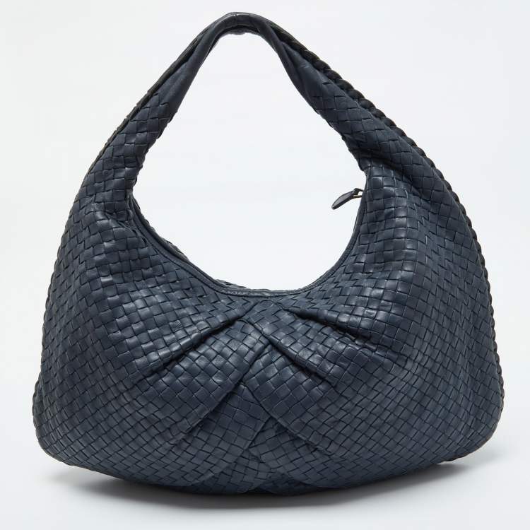 Pre Owned Bottega Veneta Blue Intrecciato Leather Large Veneta Hobo