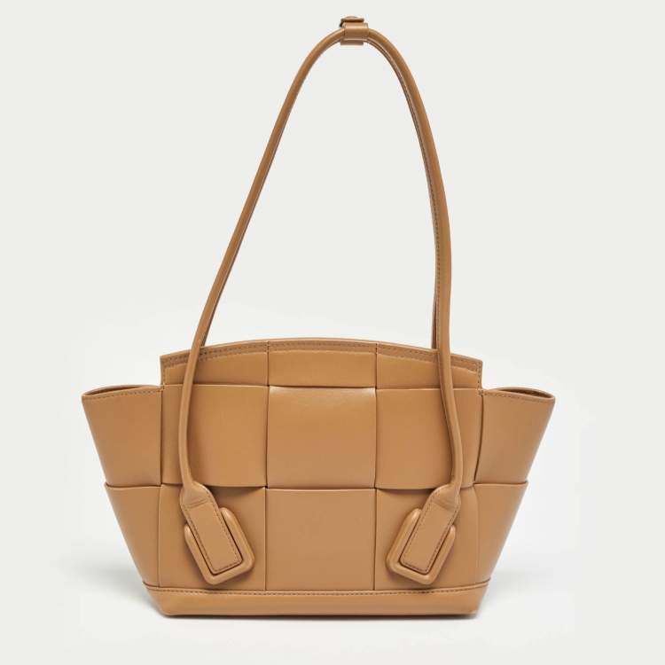 Pre Owned Bottega Veneta Brown Intrecciato Leather Small Arco Tote