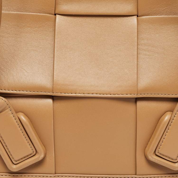 Pre Owned Bottega Veneta Brown Intrecciato Leather Small Arco Tote