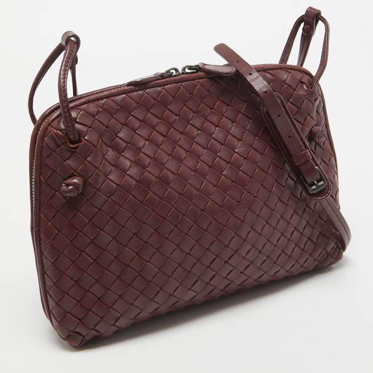 Pre Owned Bottega Veneta Dark Red Intrecciato Leather Nodini Crossbody Bag