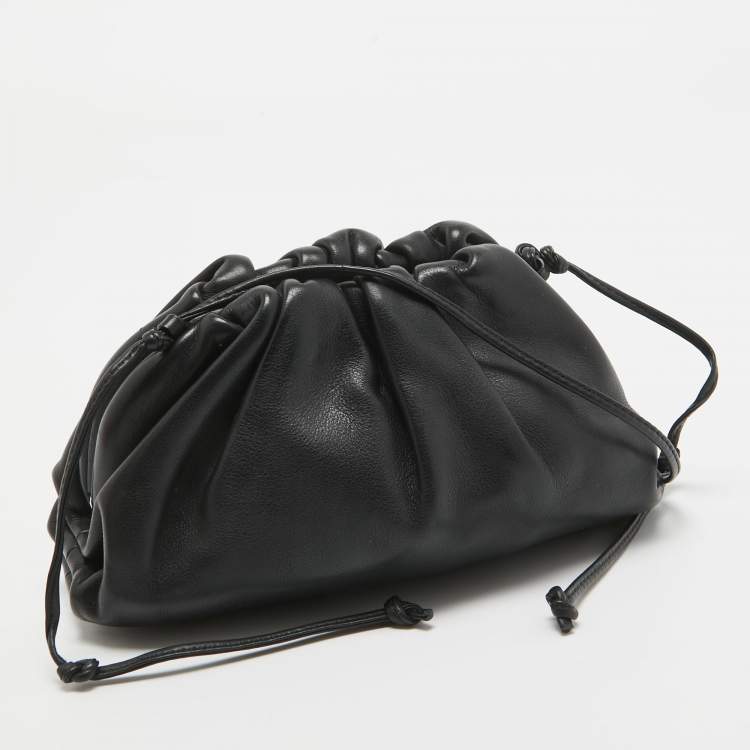 Pre Owned Bottega Veneta Black Leather Mini The Pouch Bag