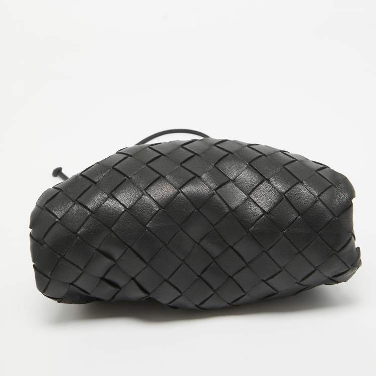 Pre Owned Bottega Veneta Black Intrecciato Leather Mini The Pouch Bag