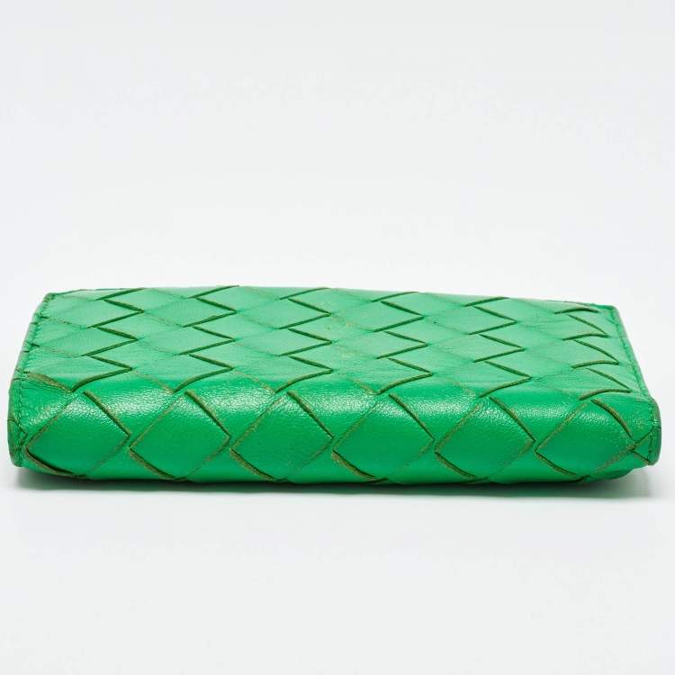 Pre Owned Bottega Veneta Green Intrecciato Leather Bifold Wallet