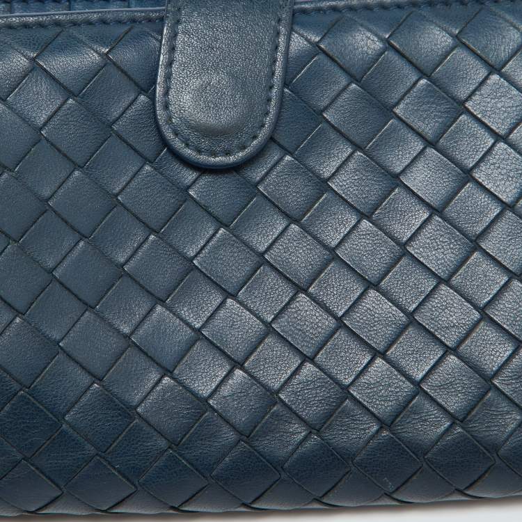 Pre Owned Bottega Veneta Blue Intrecciato Leather Compact Wallet
