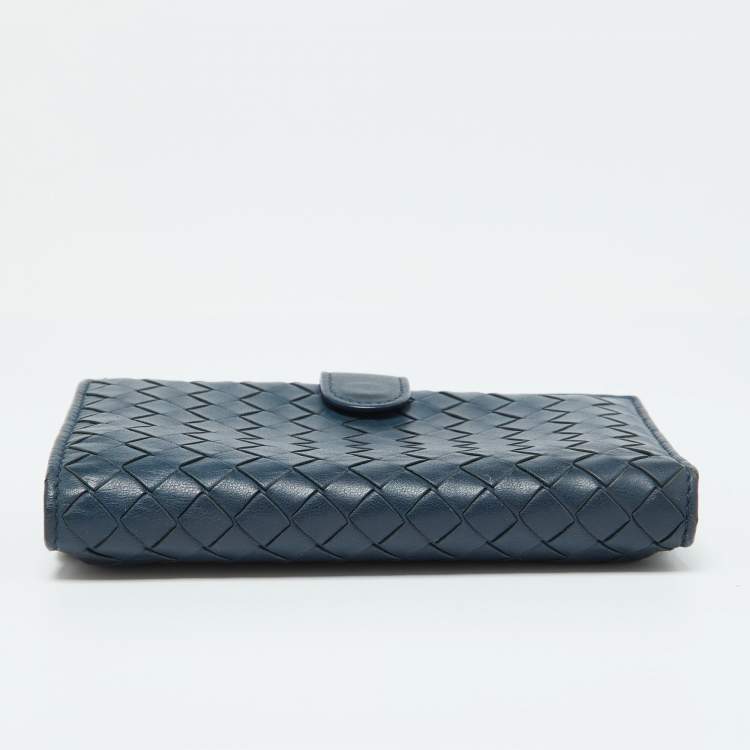 Pre Owned Bottega Veneta Blue Intrecciato Leather Compact Wallet