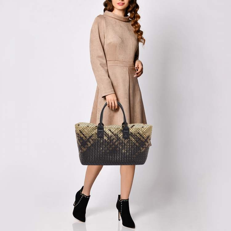 Pre Owned Bottega Veneta Ombre Black/Cream Intrecciato Leather and PVC Cabat Tote