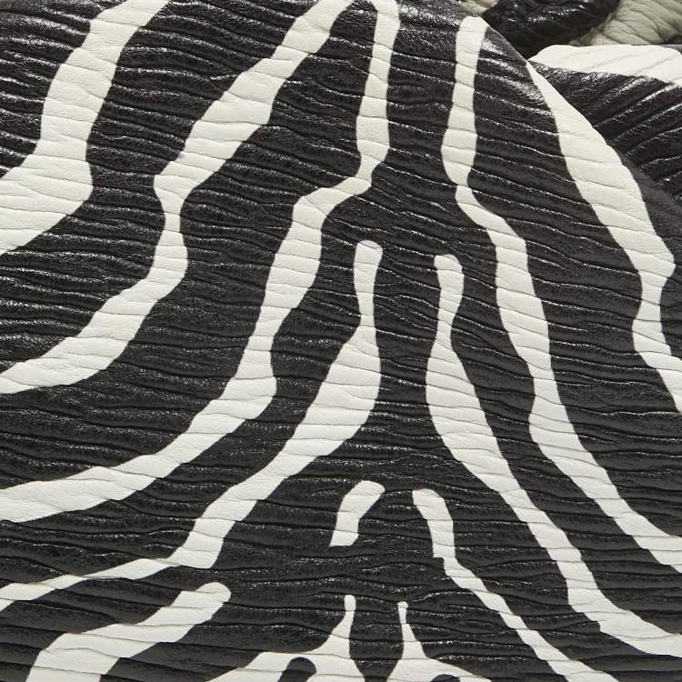 Pre Owned Bottega Veneta Black/White Zebra Print Leather The Chain Pouch Bag