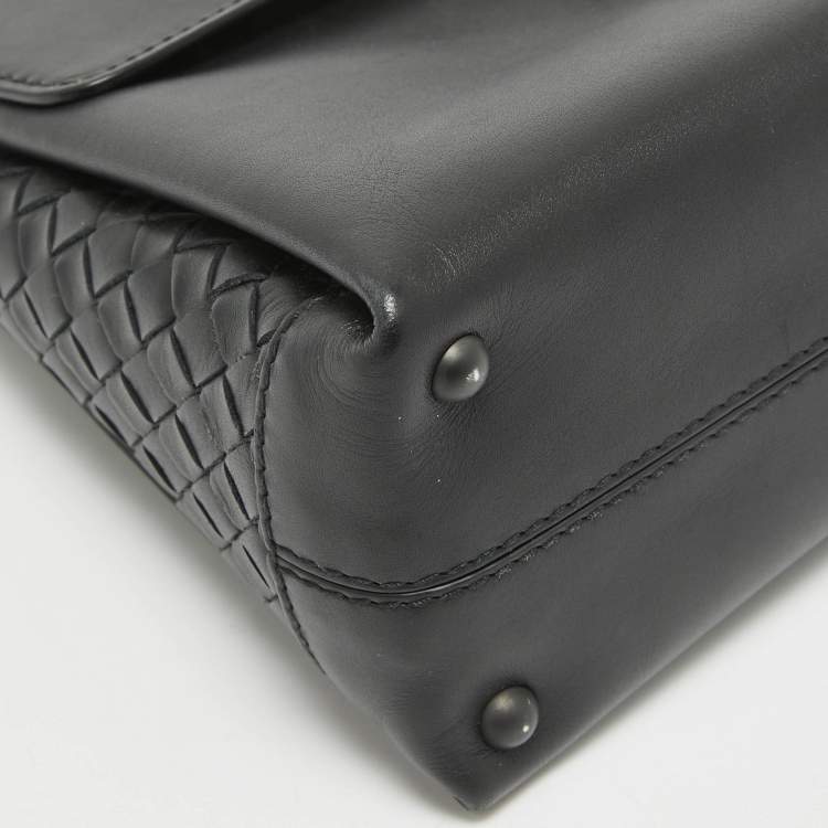 Pre Owned Bottega Veneta Black Leather Small Piazza Top handle Bag