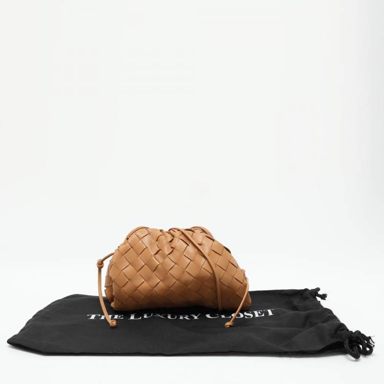 Pre Owned Bottega Veneta Brown Intrecciato Leather The Pouch Shoulder Bag
