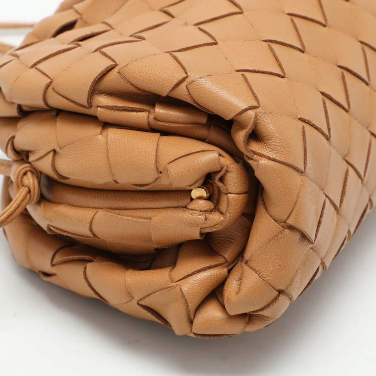 Pre Owned Bottega Veneta Brown Intrecciato Leather The Pouch Shoulder Bag