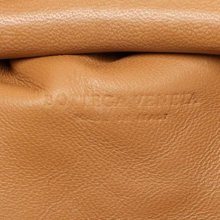 Pre Owned Bottega Veneta Brown Intrecciato Leather The Pouch Shoulder Bag