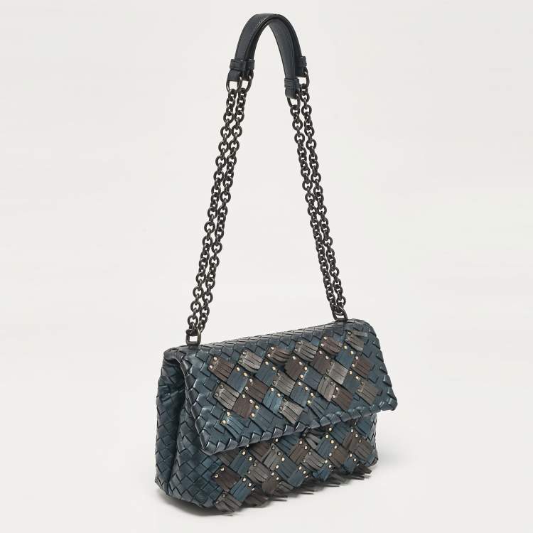 مملوكة مسبقًا Bottega Veneta Metallic Intrecciato Leather Small Fringe Olimpia Shoulder Bag