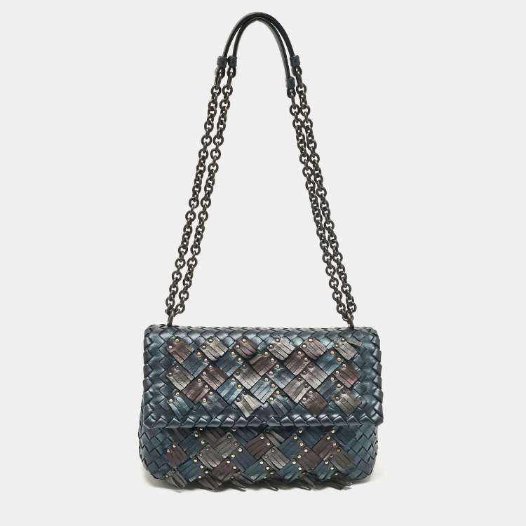 مملوكة مسبقًا Bottega Veneta Metallic Intrecciato Leather Small Fringe Olimpia Shoulder Bag