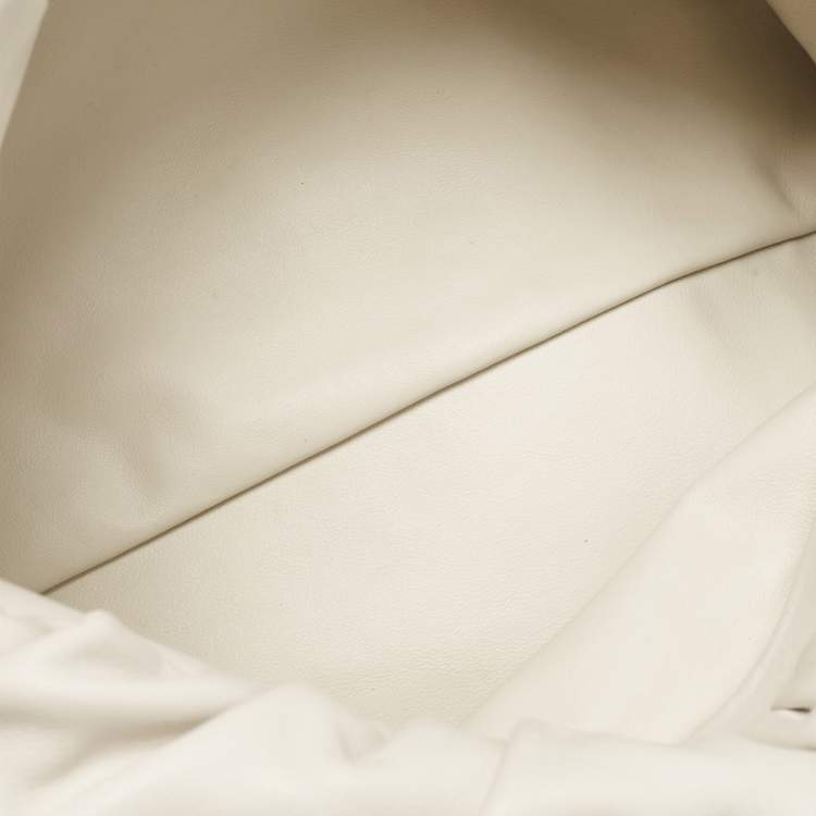 Pre Owned Bottega Veneta White Leather The Chain Pouch Bag