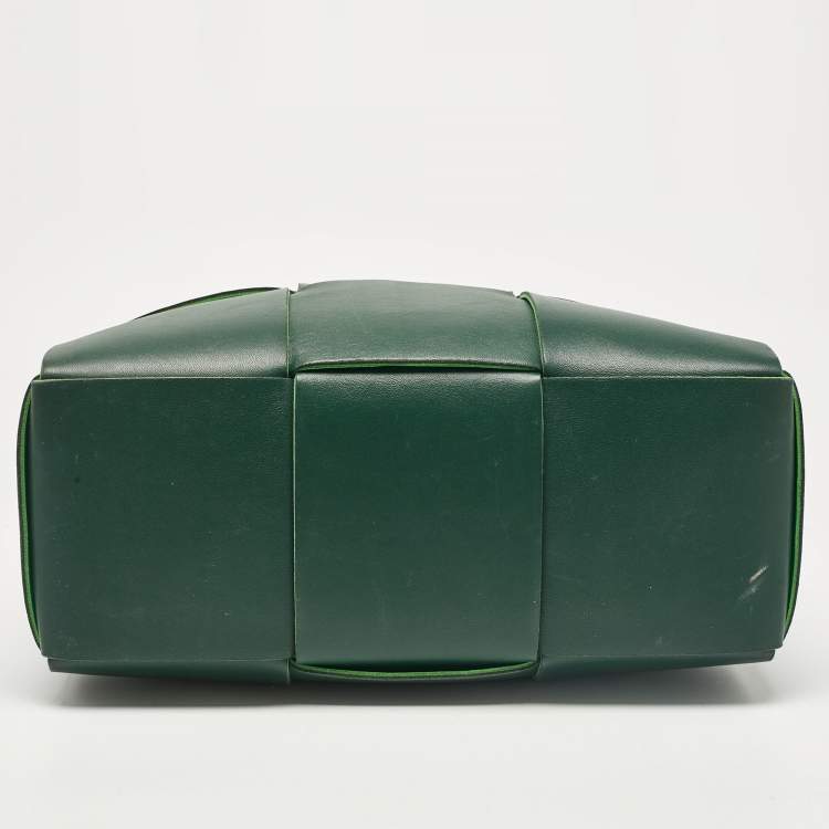 Pre Owned Bottega Veneta Dark Green Intreccio Leather Small Arco Tote