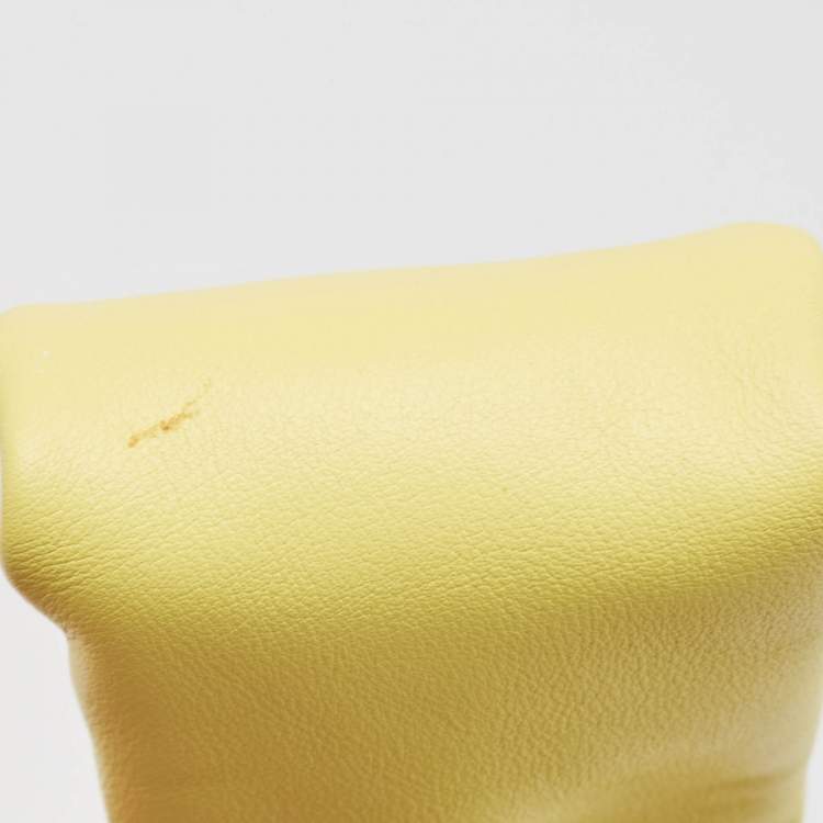 Pre Owned Bottega Veneta Yellow Leather BV Twist Clutch Bag