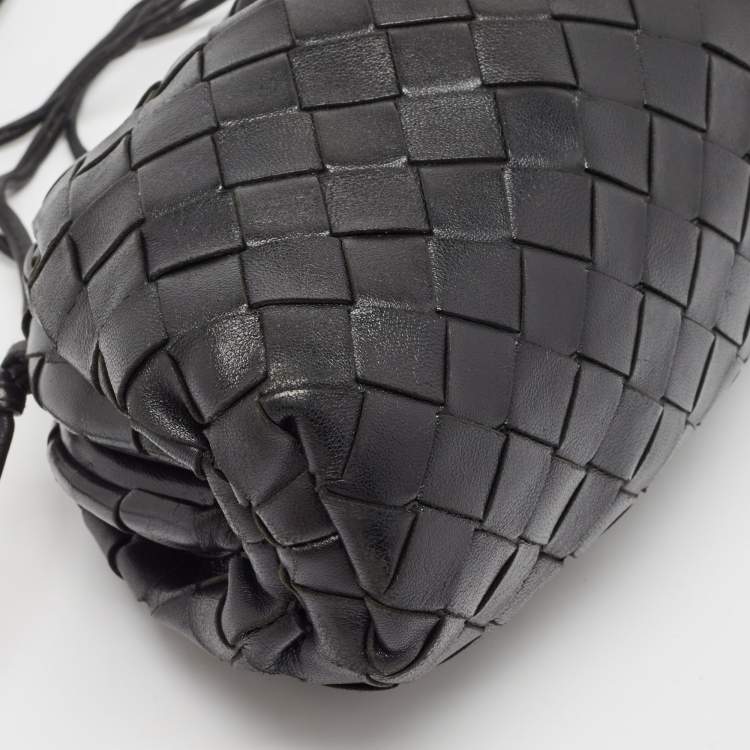 Pre Owned Bottega Veneta Black Intrecciato Leather Mini The Pouch Bag