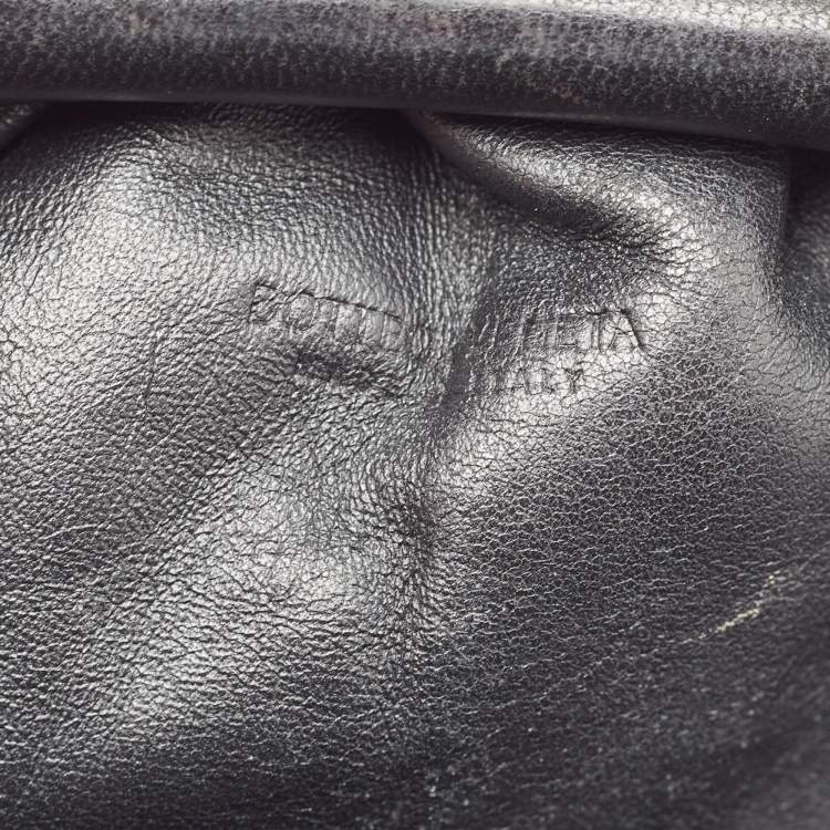 Pre Owned Bottega Veneta Black Intrecciato Leather Mini The Pouch Bag