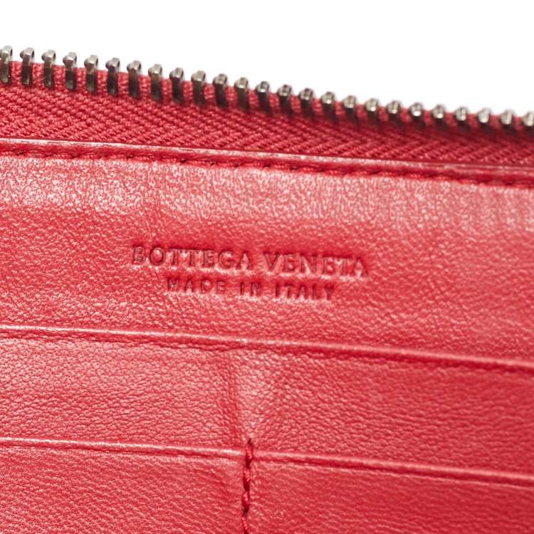 Pre Owned Bottega Veneta Red Crocodile Zip Around Wallet