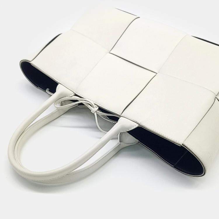 مملوكة مسبقًا Bottega Veneta Arco Tote Bag