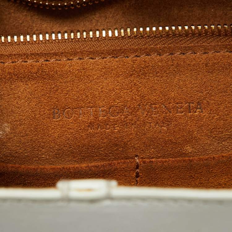 Pre Owned Bottega Veneta White Leather Shoulder Bag