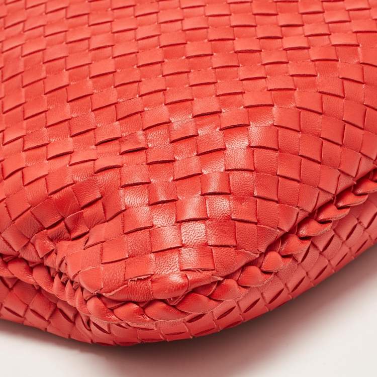 Pre Owned Bottega Veneta Red Intrecciato Leather Medium Veneta Hobo