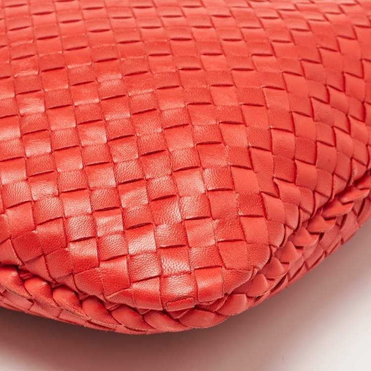 Pre Owned Bottega Veneta Red Intrecciato Leather Medium Veneta Hobo