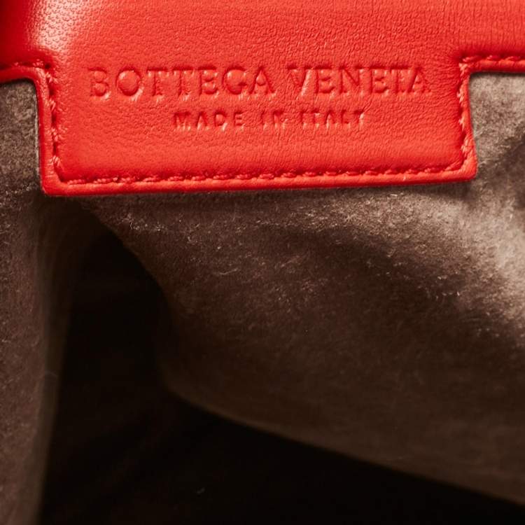 Pre Owned Bottega Veneta Red Intrecciato Leather Medium Veneta Hobo