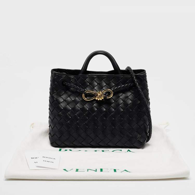 Pre Owned Bottega Veneta Black Intrecciato Leather Small Andiamo Top Handle Bag