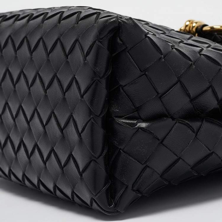 Pre Owned Bottega Veneta Black Intrecciato Leather Small Andiamo Top Handle Bag