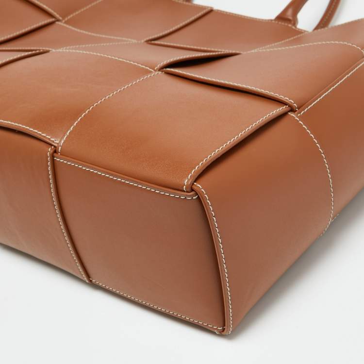 Pre Owned Bottega Veneta Brown Leather Large Arco Tote