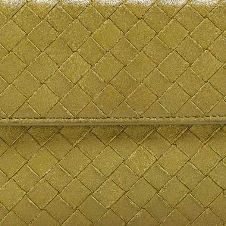 Pre Owned Bottega Veneta Lime Green Intrecciato Leather Flap Continental Wallet