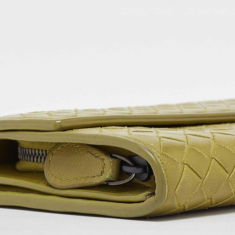 Pre Owned Bottega Veneta Lime Green Intrecciato Leather Flap Continental Wallet