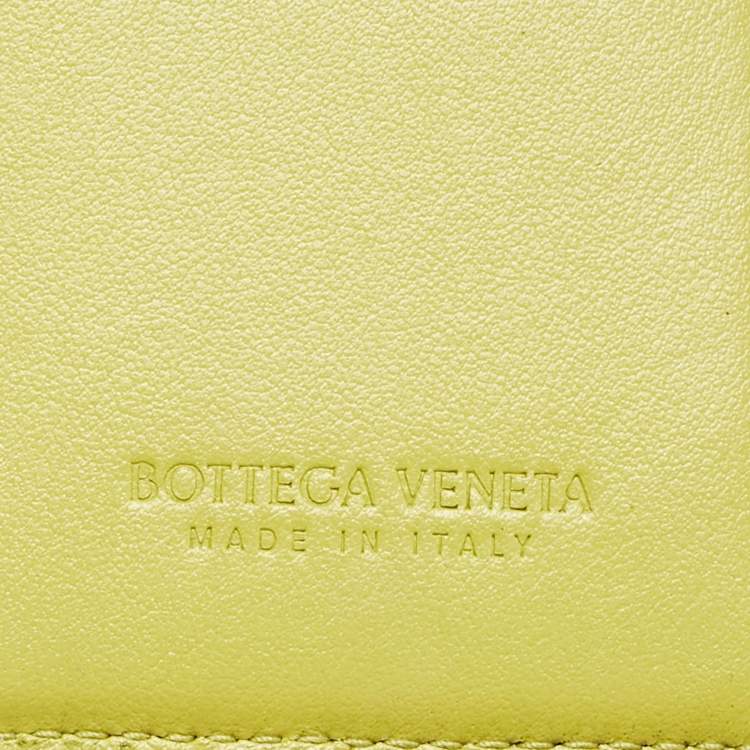 Pre Owned Bottega Veneta Green Intrecciato Leather Cassette Zip Around Wallet