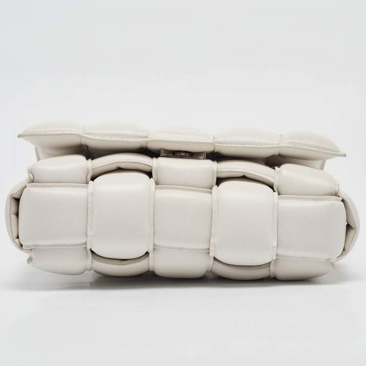 Pre Owned Bottega Veneta White Padded Leather Cassette Shoulder Bag