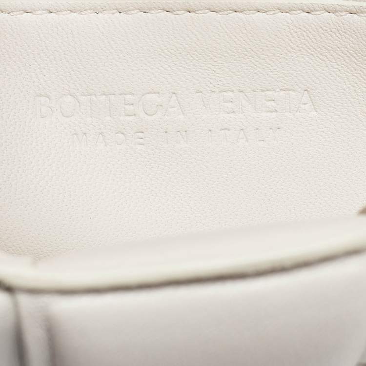 Pre Owned Bottega Veneta White Padded Leather Cassette Shoulder Bag