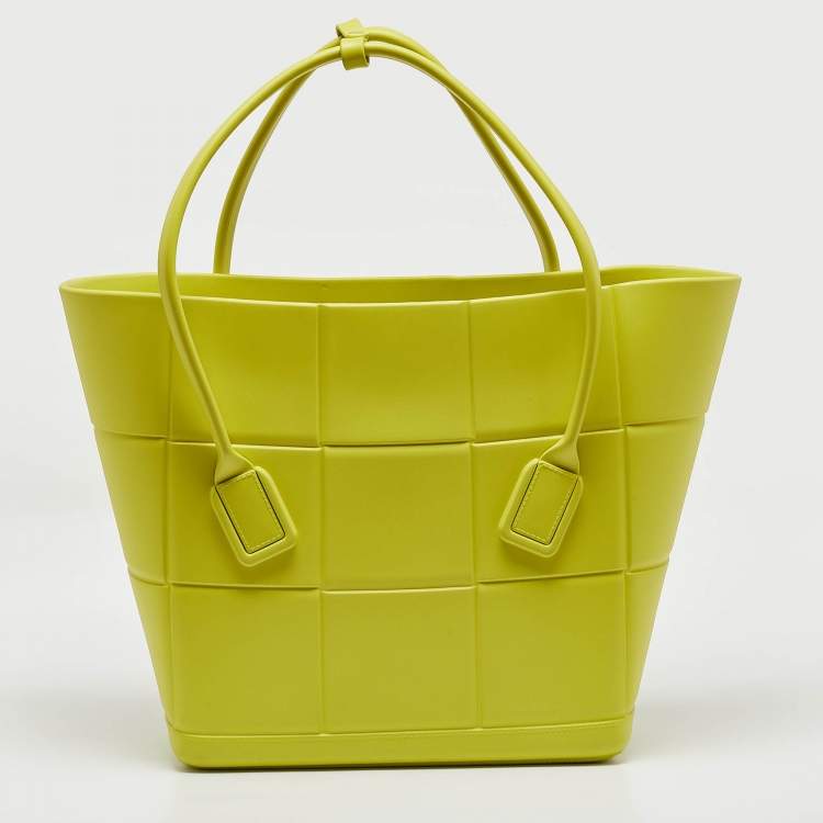 Pre Owned Bottega Veneta Yellow Rubber Large Arco Tote