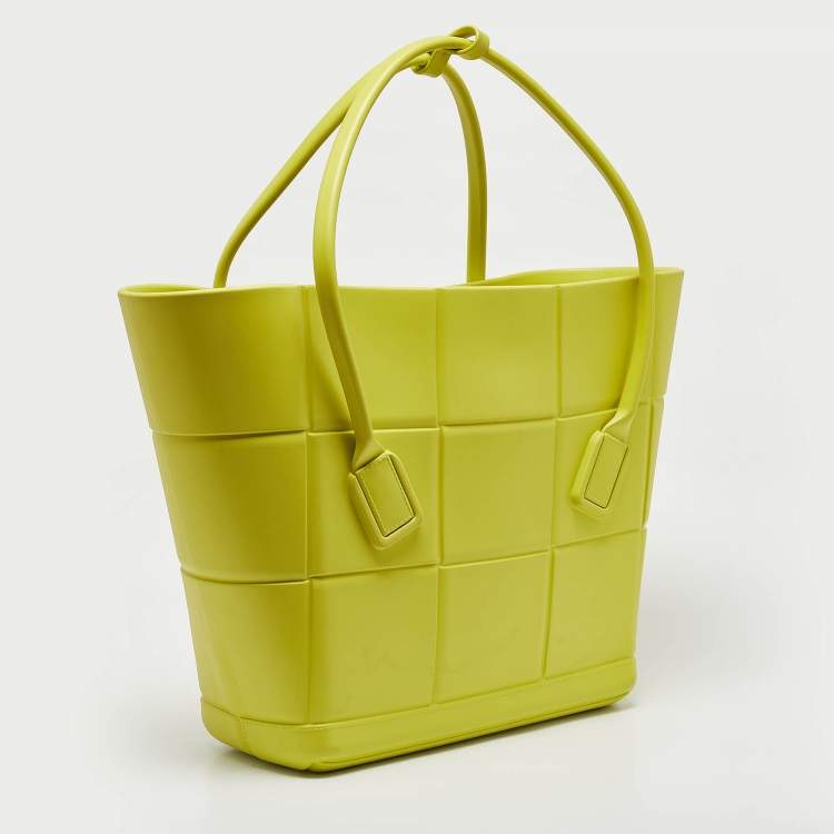 Pre Owned Bottega Veneta Yellow Rubber Large Arco Tote
