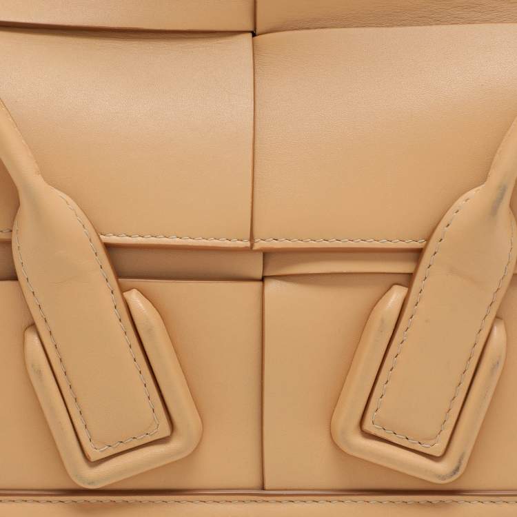 Pre Owned Bottega Veneta Beige Leather Mini Arco Top Handle Bag