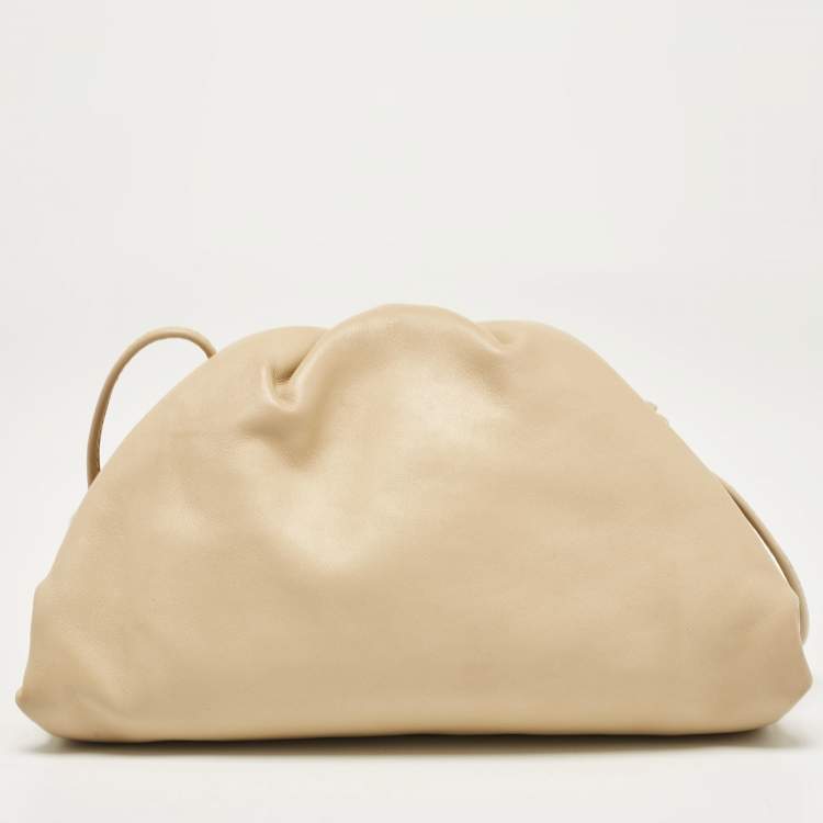 Pre Owned Bottega Veneta Cream Leather Mini The Pouch Bag