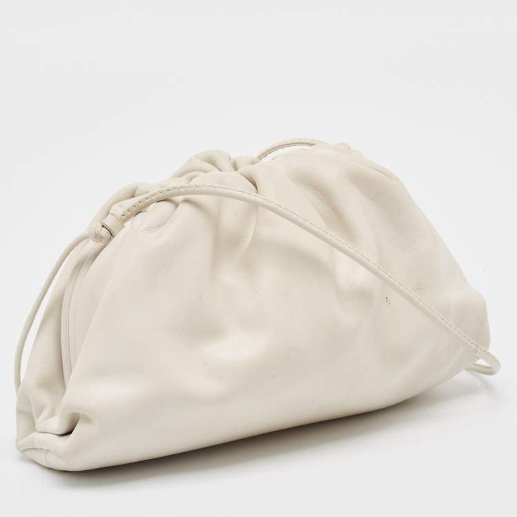 Pre Owned Bottega Veneta White Leather Mini The Pouch Bag
