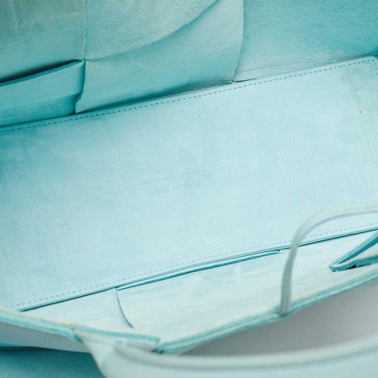 Pre Owned Bottega Veneta Light Blue Leather Small Arco Tote