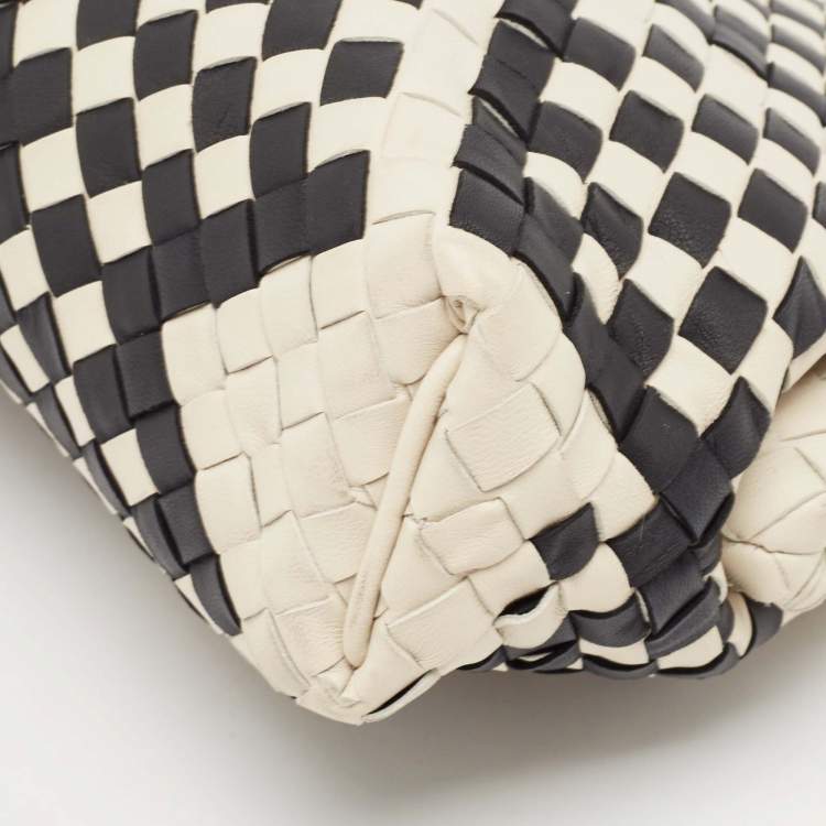 Pre Owned Bottega Veneta Off White/Black Intrecciato Leather Lauren 1980 Clutch