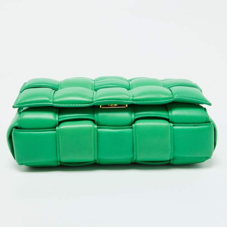Pre Owned Bottega Veneta Green Padded Leather Cassette Chain Bag