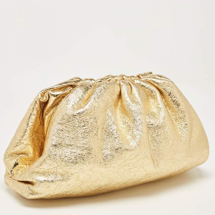 Pre Owned Bottega Veneta Gold Leather Teen The Pouch