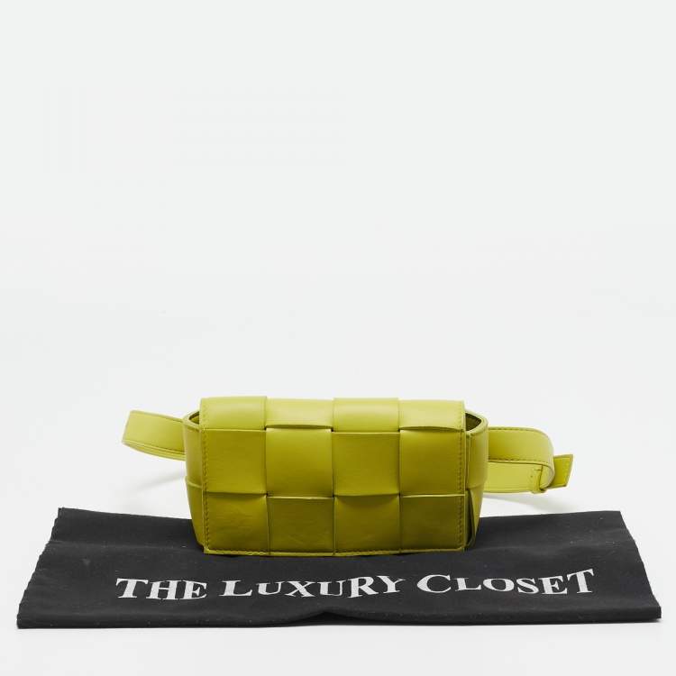 Pre Owned Bottega Veneta Neon Green Leather Intrecciato Cassette Belt Bag