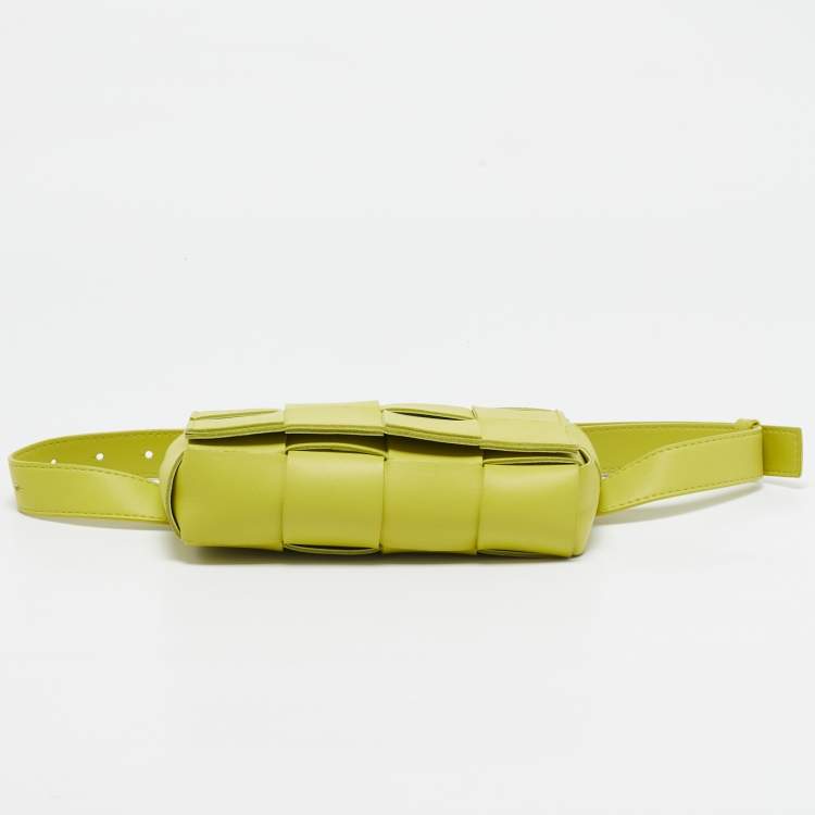 Pre Owned Bottega Veneta Neon Green Leather Intrecciato Cassette Belt Bag